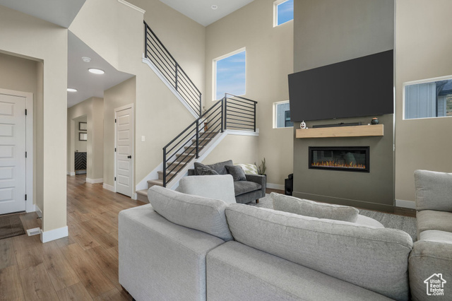 Photo 8 for MLS #2110667 at 1817 W Bad Rock Cir