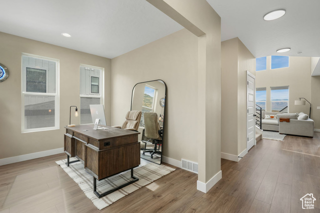 Photo 4 for MLS #2110667 at 1817 W Bad Rock Cir