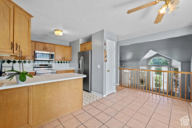 Photo 8 for MLS #2110668 at 1989 W Sir Timothy Ave