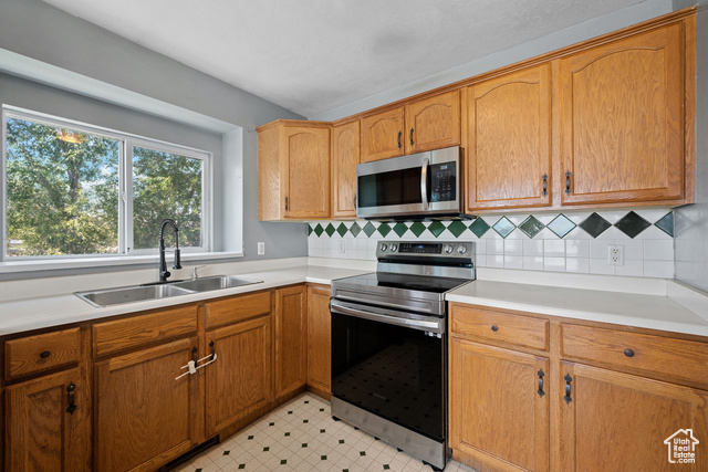 Photo 10 for MLS #2110668 at 1989 W Sir Timothy Ave