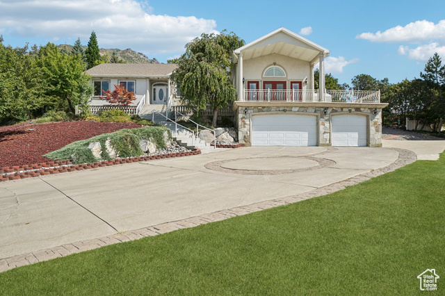 Photo 3 for MLS #2110685 at 710 Ridge Crest Ct