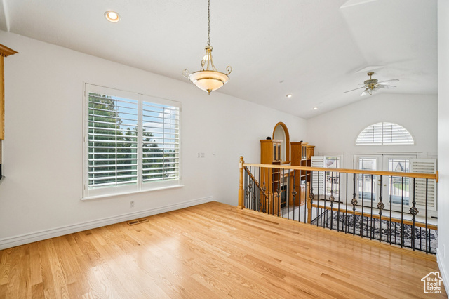 Photo 22 for MLS #2110685 at 710 Ridge Crest Ct
