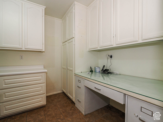 Photo 16 for MLS #2110709 at 5536 S Springtree Ln #A