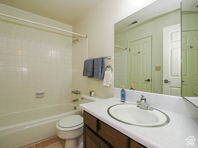 Photo 14 for MLS #2110709 at 5536 S Springtree Ln #A