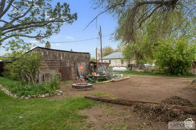 Photo 24 for MLS #2110719 at 225 W Kootenai Ave