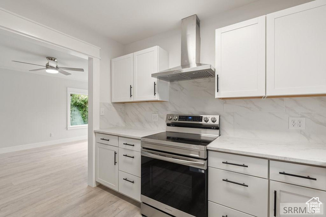 Photo 12 for MLS #2110719 at 225 W Kootenai Ave