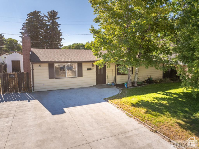 Photo 2 for MLS #2110721 at 145 Tabor Ave