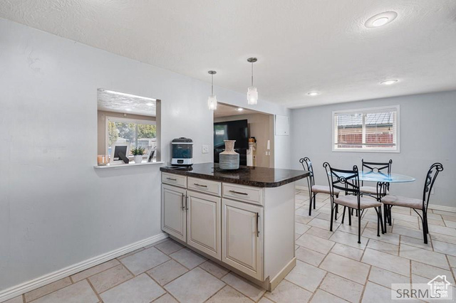 Photo 10 for MLS #2110721 at 145 Tabor Ave