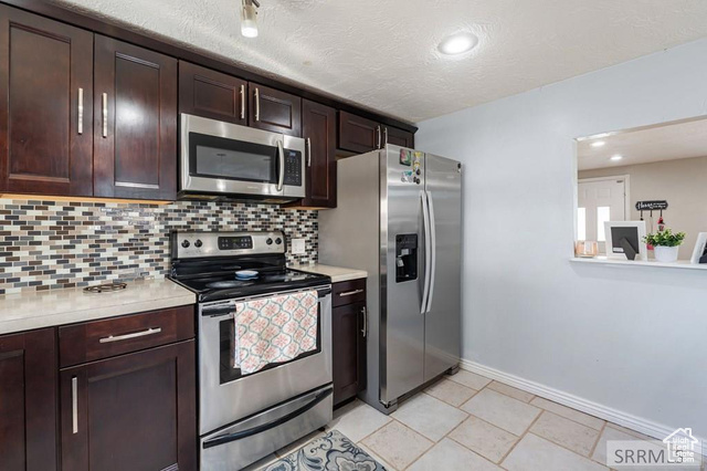 Photo 9 for MLS #2110721 at 145 Tabor Ave