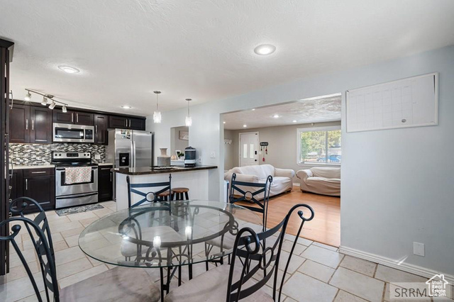 Photo 14 for MLS #2110721 at 145 Tabor Ave