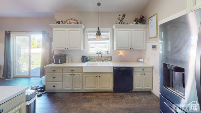 Photo 16 for MLS #2110726 at 3918 E 144 North