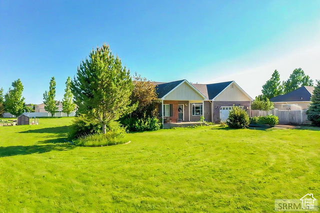 Photo 3 for MLS #2110726 at 3918 E 144 North