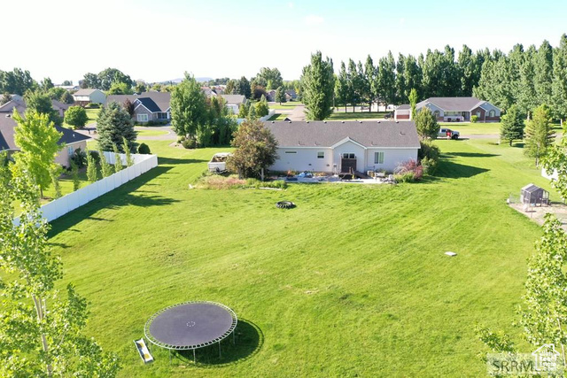 Photo 5 for MLS #2110726 at 3918 E 144 North