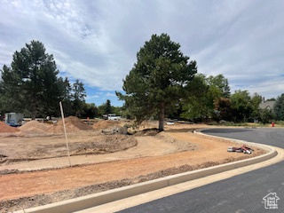 2855 E GENTILE ST, Layton UT 84040