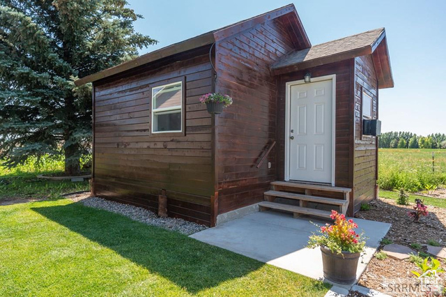 Photo 45 for MLS #2110734 at 4406 E 100 North