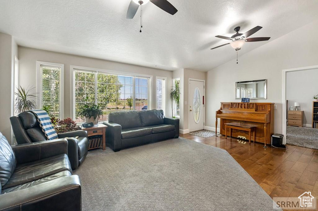 Photo 10 for MLS #2110734 at 4406 E 100 North