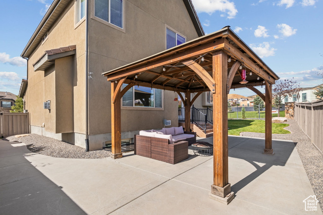 Photo 40 for MLS #2110735 at 2659 W Shady Hollow Ln