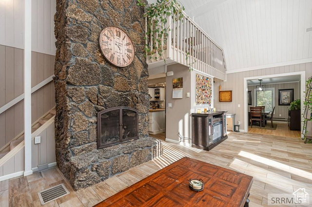 Photo 4 for MLS #2110741 at 493 N 4154 East