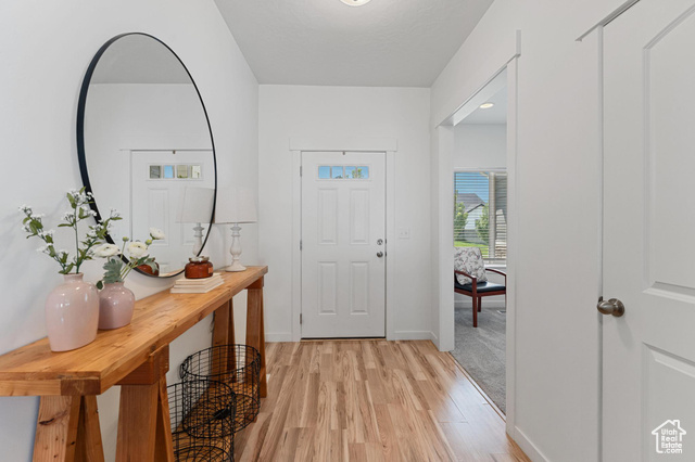 Photo 7 for MLS #2110742 at 1787 E Wagon Wheel Dr
