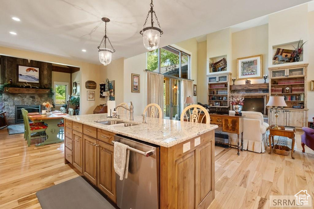 Photo 12 for MLS #2110749 at 6289 N Fox Meadow Dr