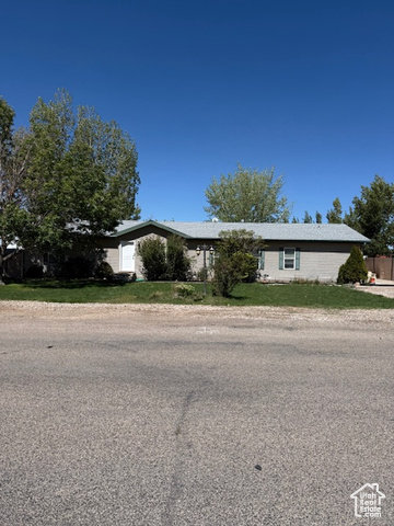 MLS #2110750 - 723 E Rose Ln
