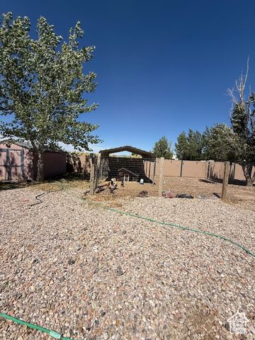 Photo 23 for MLS #2110750 at 723 E Rose Ln