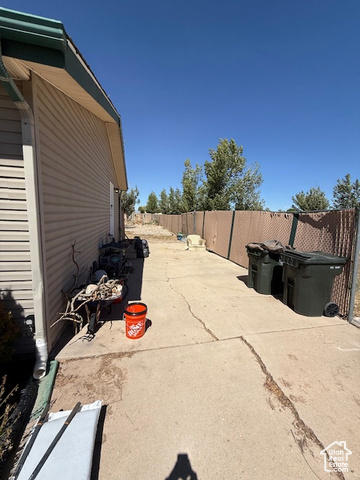 Photo 16 for MLS #2110750 at 723 E Rose Ln