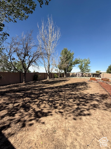Photo 21 for MLS #2110750 at 723 E Rose Ln