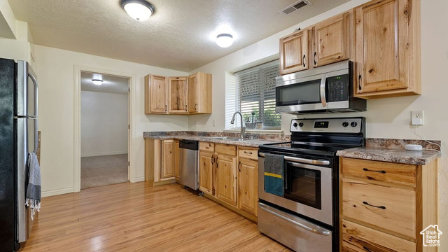 Photo 33 for MLS #2110766 at 1558 E 2400 North