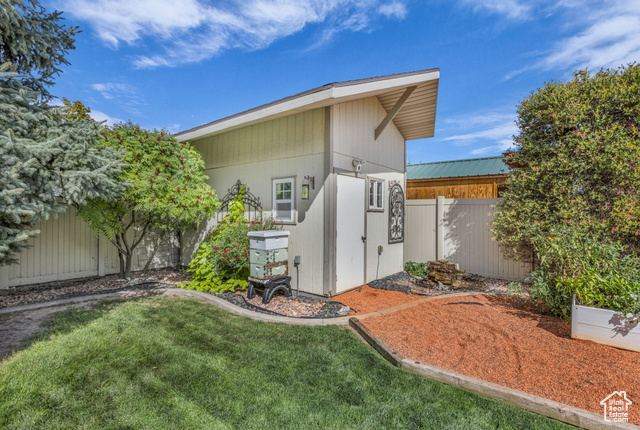 Photo 32 for MLS #2110780 at 928 N 2075 West
