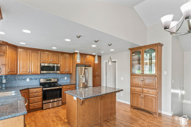Photo 19 for MLS #2110785 at 988 W 170 South