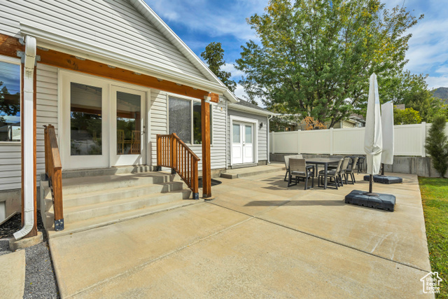 Photo 9 for MLS #2110788 at 2752 E Wardway Dr