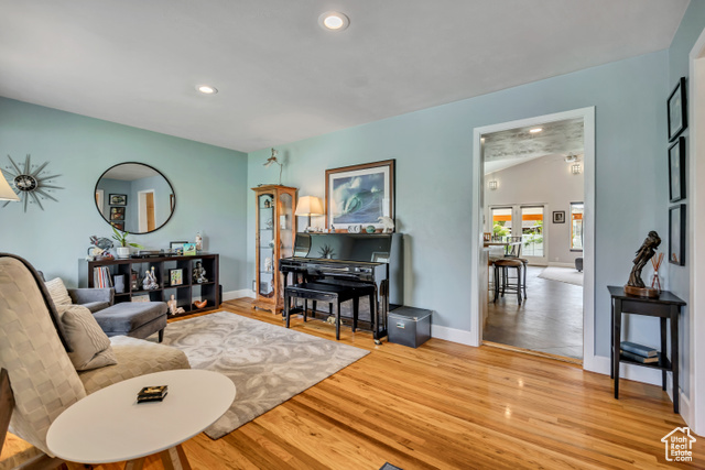 Photo 13 for MLS #2110788 at 2752 E Wardway Dr