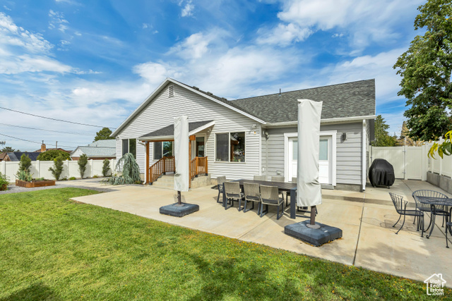 Photo 7 for MLS #2110788 at 2752 E Wardway Dr