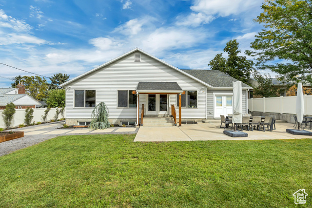 Photo 6 for MLS #2110788 at 2752 E Wardway Dr
