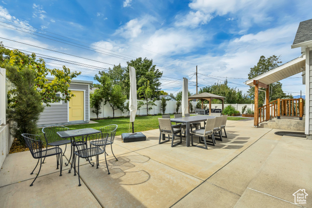 Photo 8 for MLS #2110788 at 2752 E Wardway Dr