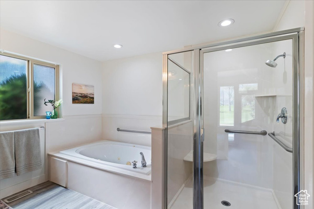 Photo 24 for MLS #2110793 at 212 Roseanne Cir