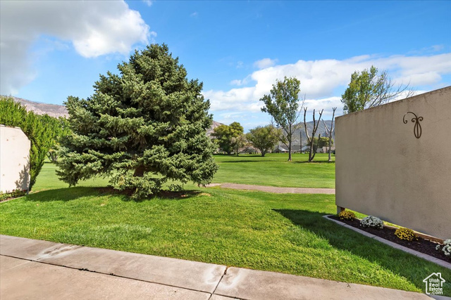 Photo 29 for MLS #2110793 at 212 Roseanne Cir