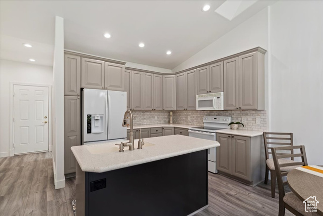 Photo 12 for MLS #2110793 at 212 Roseanne Cir