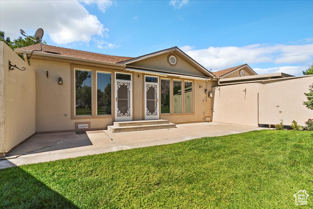 Photo 28 for MLS #2110793 at 212 Roseanne Cir