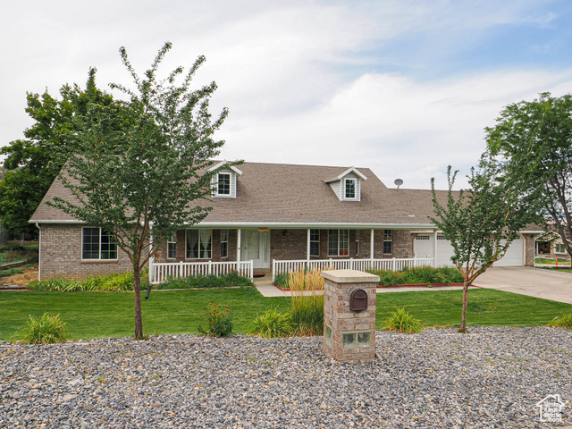 MLS #2110798 - 415 N Columbus Ln