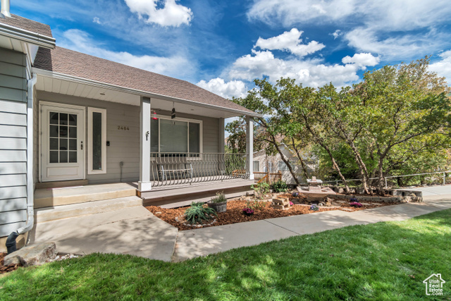 Photo 3 for MLS #2110808 at 2484 Oakridge Dr