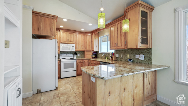 Photo 21 for MLS #2110808 at 2484 Oakridge Dr
