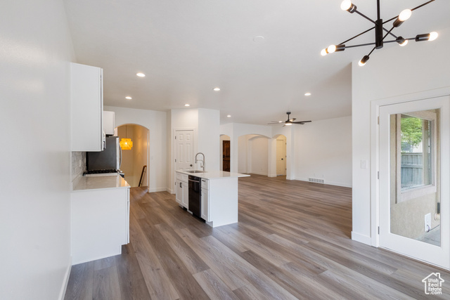 Photo 6 for MLS #2110818 at 9226 N Mount Airey Dr
