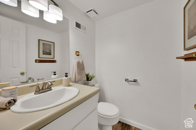 Photo 9 for MLS #2110828 at 426 N Orchard Dr #5
