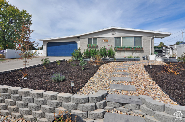 879 N DIAMOND ST, Layton UT 84041