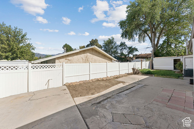 Photo 20 for MLS #2110831 at 5689 S Spacerama Dr