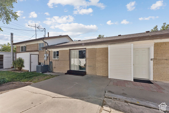 Photo 21 for MLS #2110831 at 5689 S Spacerama Dr