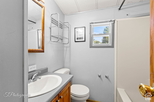 Photo 10 for MLS #2110834 at 4 Scenic Cir #4