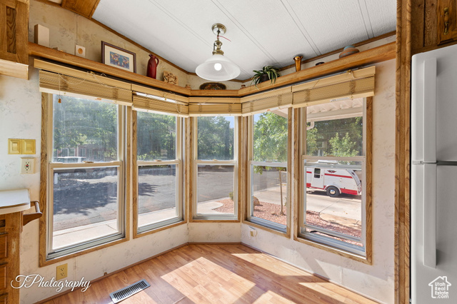 Photo 8 for MLS #2110834 at 4 Scenic Cir #4